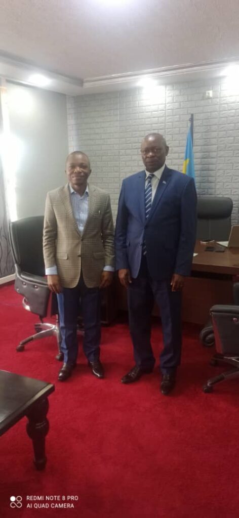Kinshasa : le Commissaire Général chargé des affaires coutumières du Nord-Kivu, Komwelungu Mwanga Sylvano a été reçu par le rapporteur adjoint de la CENI Paul Muhindo Vahumawa